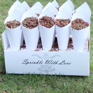 🔥White confetti cones with hemp string. 30 pieces.  Wedding, NEW YEARS EVE, etc